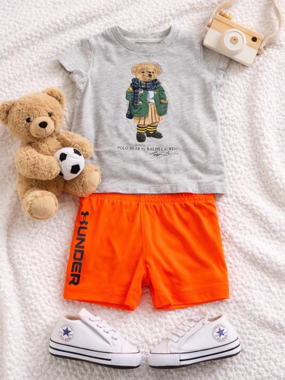 Complete OUTFIT Ralph Lauren Cream Baby Tee + Under Armour short + Converse